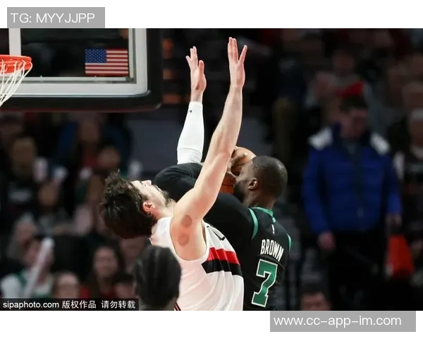 怀特创下7帽平历史后卫单场纪录感谢队友全力以赴助力胜利