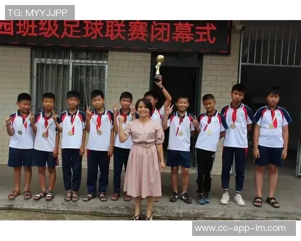 巴黎圣日耳曼足球学院广东校区正式落户助力青少年足球发展