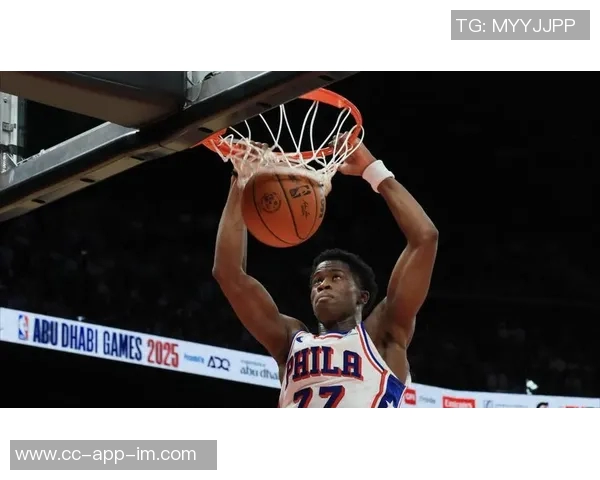 探花埃奇库姆出战33分钟表现低迷仅得10分三分球全失手状态堪忧